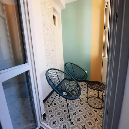 Megapolis City Center Suites