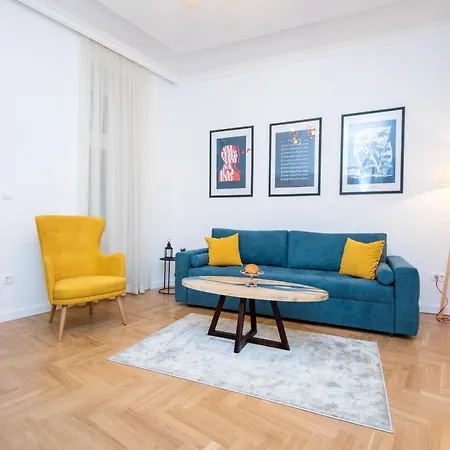Апартаменты Megapolis City Center Suites